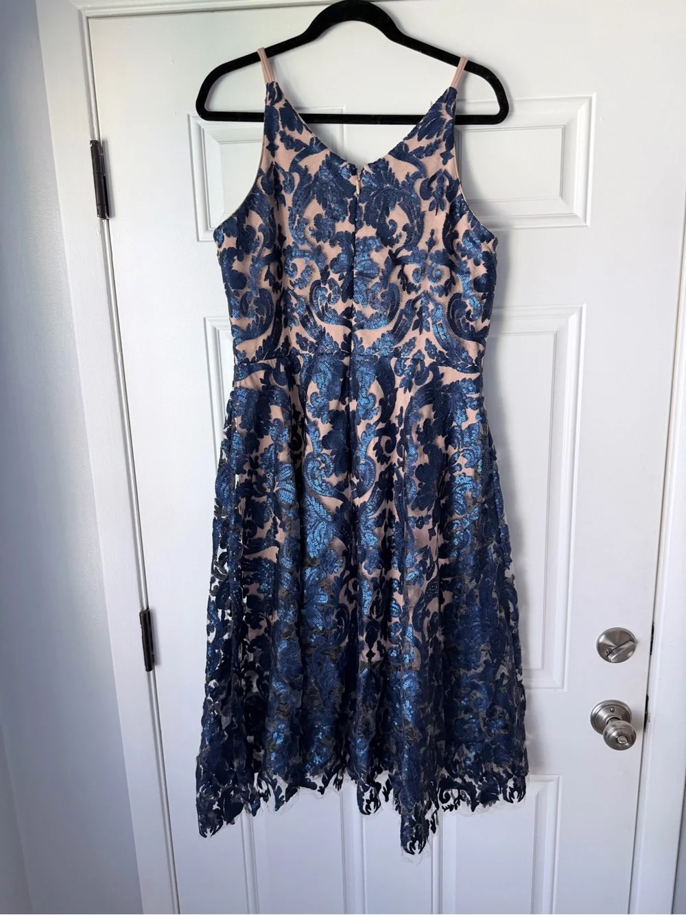 Dress the population size XL Blair Dress NAVY BLUE NUDE V-neck midi sequin - Picture 6 of 6